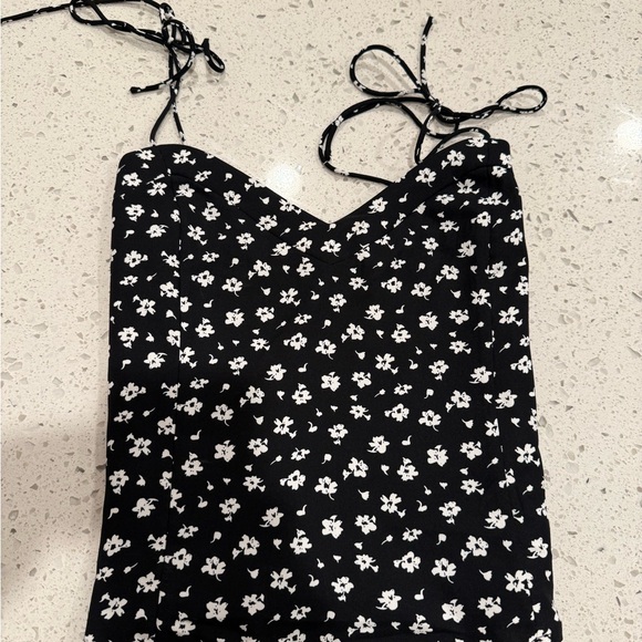 Tops - Black Floral Spaghetti Strap Top